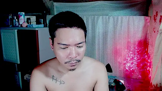 Snapshot of MANIACasianX chatting on 10-11-25, 12:47 MANIACasianX online show from 10-11-25, 12:47