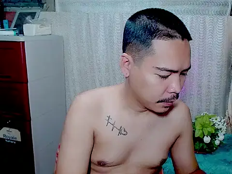 Snapshot of MANIACasianX chatting on 10-30-25, 08:42 MANIACasianX online show from 10-30-25, 08:42