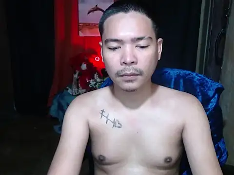 Snapshot of MANIACasianX chatting on 04-04-26, 03:42 MANIACasianX online show from 04-04-26, 03:42