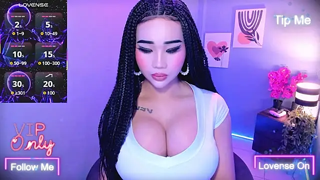 Snapshot of TriciaCumLoader chatting on 01-15-26, 06:29 TriciaCumLoader online show from 01-15-26, 06:29