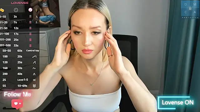 Snapshot of MinaDiamondd chatting on 10-26-25, 04:07 MinaDiamondd online show from 10-26-25, 04:07