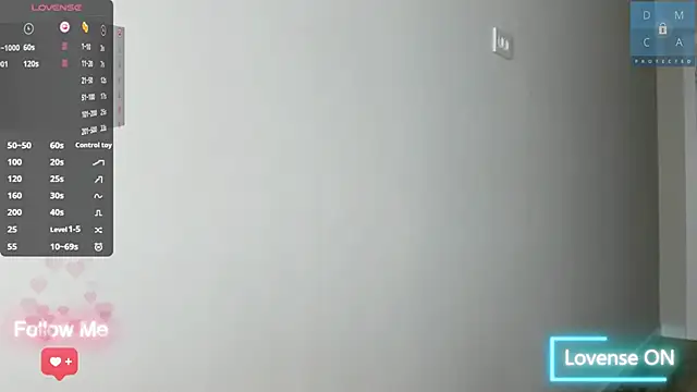 Snapshot of MinaDiamondd chatting on 02-26-26, 04:00 MinaDiamondd online show from 02-26-26, 04:00