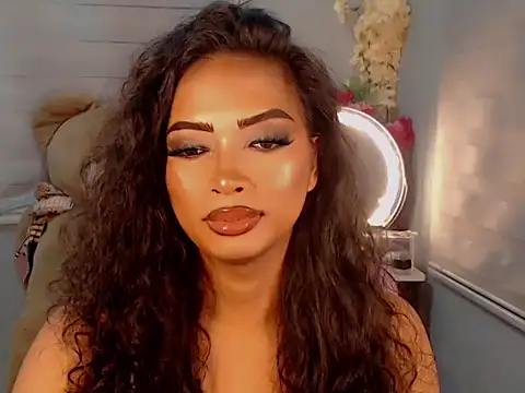 Snapshot of KathRouge chatting on 10-09-25, 11:52 KathRouge online show from 10-09-25, 11:52