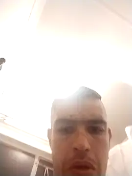 Snapshot of Bigcock10120 chatting on 03-29-26, 12:21 Bigcock10120 online show from 03-29-26, 12:21