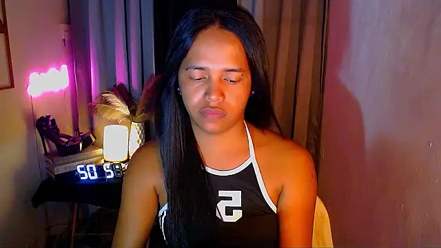 Lorainnelustts online show from 02-02-26, 07:40