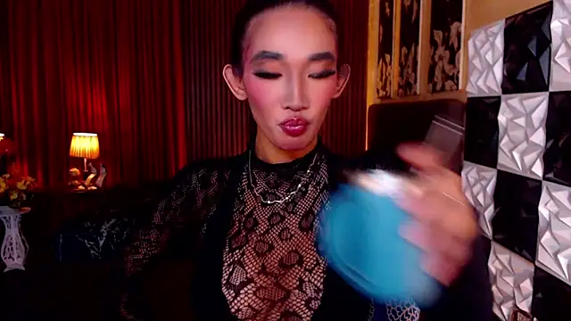 lhexiecollins online show from 04-08-26, 12:54