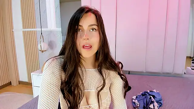 HannaCollins  online show from 07-06-26, 03:03