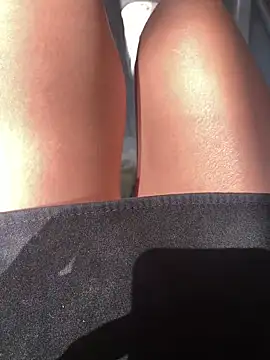 Snapshot of Ori-Lynk chatting on 09-16-25, 04:24 Ori-Lynk online show from 09-16-25, 04:24