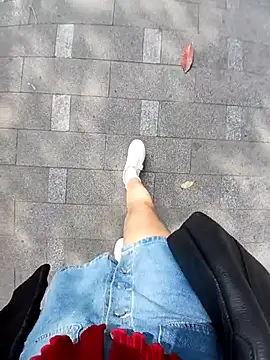 Snapshot of Ori-Lynk chatting on 12-23-25, 03:26 Ori-Lynk online show from 12-23-25, 03:26