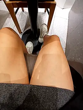 Snapshot of Ori-Lynk chatting on 01-19-26, 04:05 Ori-Lynk online show from 01-19-26, 04:05