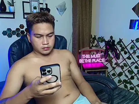 Snapshot of Asian_jayeel chatting on 02-15-26, 09:41 Asian jayeel online show from 02-15-26, 09:41