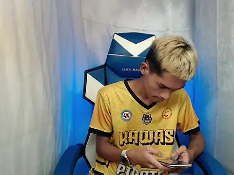 riks tyler online show from 12-19-25, 07:48