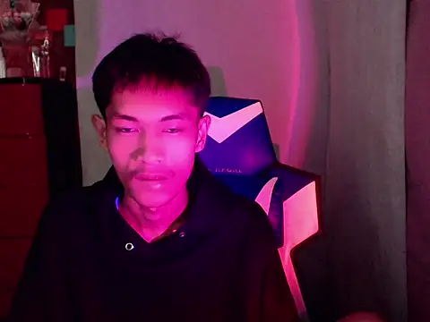 riks tyler online show from 07-27-26, 04:03