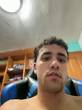 aavrdvh33 online show from 10-14-25, 08:53