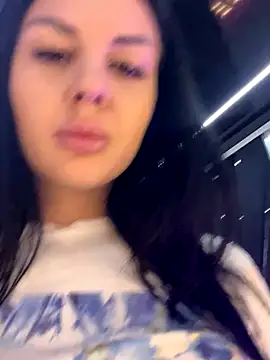 Snapshot of KenyaCruz chatting on 10-16-25, 09:38 KenyaCruz online show from 10-16-25, 09:38