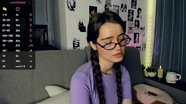 Snapshot of lovelyalivia chatting on 11-30-25, 09:35 lovelyalivia online show from 11-30-25, 09:35