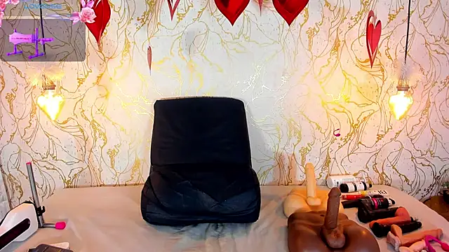 Snapshot of NAOMY_COOPER chatting on 03-11-26, 08:15 NAOMY COOPER online show from 03-11-26, 08:15