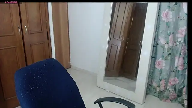 alejandralatina online show from 06-20-26, 05:54