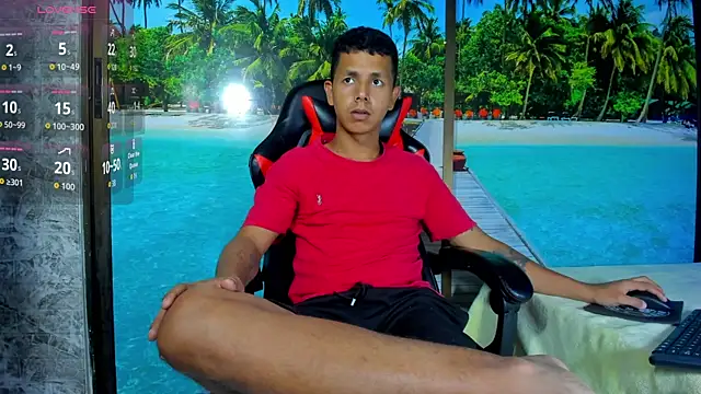 Snapshot of BigMonstercoks69 chatting on 09-26-25, 02:26 BigMonstercoks69 online show from 09-26-25, 02:26