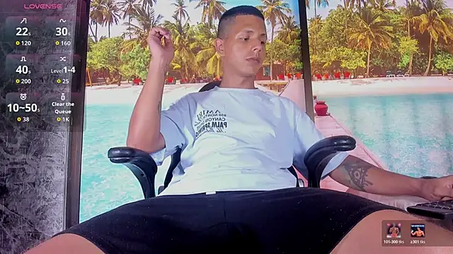 Snapshot of BigMonstercoks69 chatting on 02-19-26, 08:05 BigMonstercoks69 online show from 02-19-26, 08:05