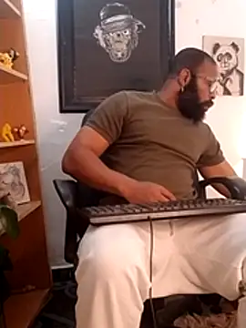 Snapshot of King_Malik chatting on 11-07-25, 10:48 King Malik online show from 11-07-25, 10:48