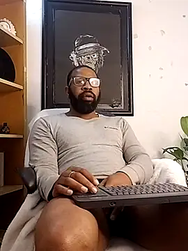 Snapshot of King_Malik chatting on 01-08-26, 11:45 King Malik online show from 01-08-26, 11:45