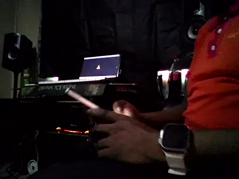 Snapshot of OnlyMoneyIwanT chatting on 02-22-26, 10:47 OnlyMoneyIwanT online show from 02-22-26, 10:47