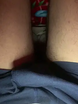 Snapshot of Aq2006 chatting on 03-12-26, 01:23 Aq2006 online show from 03-12-26, 01:23