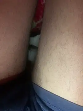 Snapshot of Aq2006 chatting on 03-12-26, 10:49 Aq2006 online show from 03-12-26, 10:49