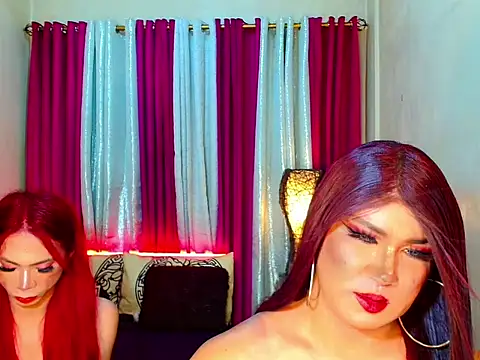 Snapshot of UnlimitedCumShow chatting on 10-25-25, 12:34 UnlimitedCumShow online show from 10-25-25, 12:34