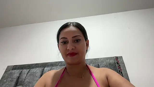 Snapshot of Sophia_copper chatting on 10-07-25, 03:36 Sophia copper online show from 10-07-25, 03:36