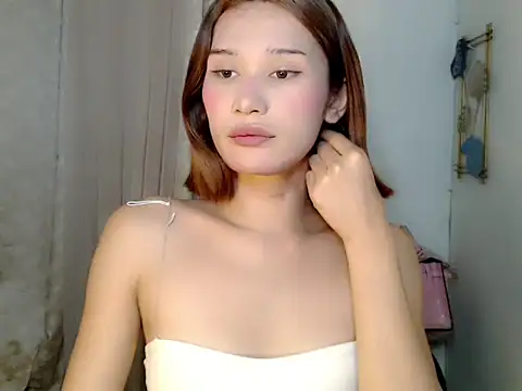 Snapshot of SerenaCortesi chatting on 05-16-26, 09:57 SerenaCortesi online show from 05-16-26, 09:57