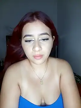 Snapshot of Chloe_Sky_love chatting on 10-05-25, 01:48 Chloe Sky love online show from 10-05-25, 01:48