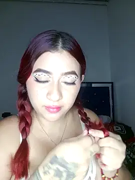 Snapshot of Chloe_Sky_love chatting on 11-20-25, 04:01 Chloe Sky love online show from 11-20-25, 04:01