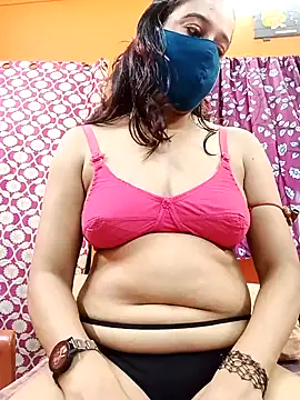 Hotpuja25 online show from 06-11-26, 04:43