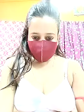 Hotpuja25 online show from 07-22-26, 06:16