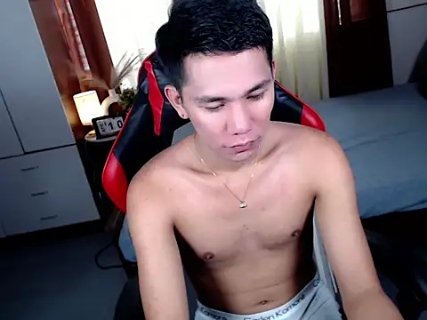 drinkmycumx online show from 04-11-26, 12:48