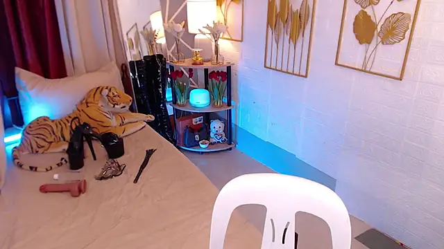 HorseCockIvy online show from 10-14-25, 06:47