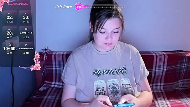 Snapshot of LinaElasm chatting on 10-21-25, 10:10 LinaElasm online show from 10-21-25, 10:10