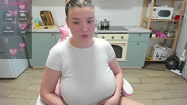 Snapshot of LinaElasm chatting on 03-05-26, 07:26 LinaElasm online show from 03-05-26, 07:26