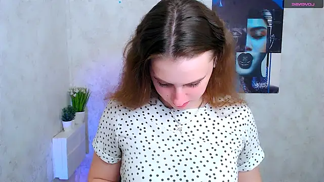 AmandaDimond  online show from 04-06-26, 11:11