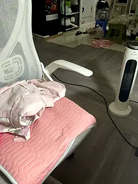 Mina048 online show from 11-29-25, 03:15