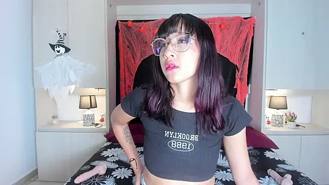 Snapshot of CamiGox chatting on 10-22-25, 07:57 CamiGox online show from 10-22-25, 07:57