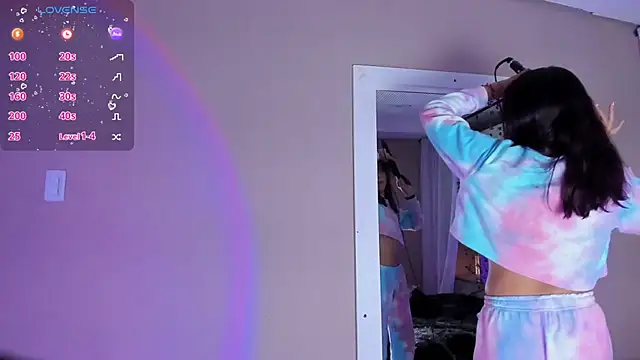 Snapshot of CamiGox chatting on 02-20-26, 04:09 CamiGox online show from 02-20-26, 04:09