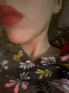 Mimisixo online show from 11-24-25, 06:07