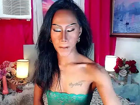 sassylatina online show from 11-20-25, 05:01