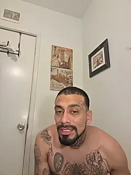 Snapshot of Cnutt310 chatting on 01-18-26, 03:16 Cnutt310 online show from 01-18-26, 03:16