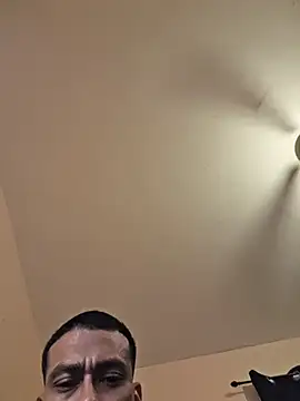 Snapshot of Cnutt310 chatting on 02-08-26, 08:23 Cnutt310 online show from 02-08-26, 08:23