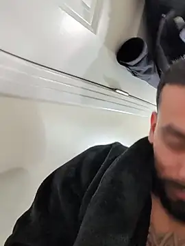 Snapshot of Cnutt310 chatting on 02-13-26, 11:17 Cnutt310 online show from 02-13-26, 11:17