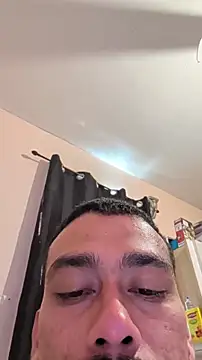 Snapshot of Cnutt310 chatting on 02-24-26, 07:45 Cnutt310 online show from 02-24-26, 07:45